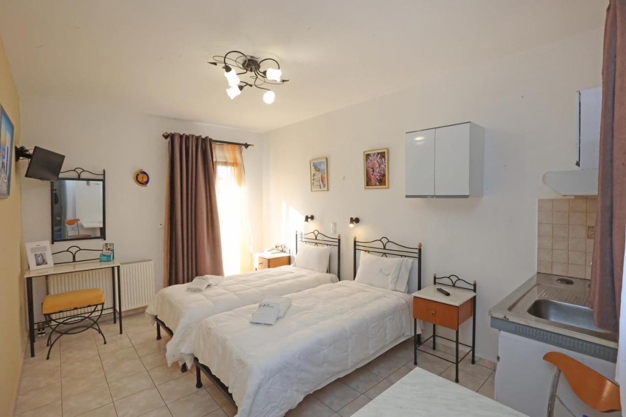 Dias Studios Azolimnos Luaran gambar